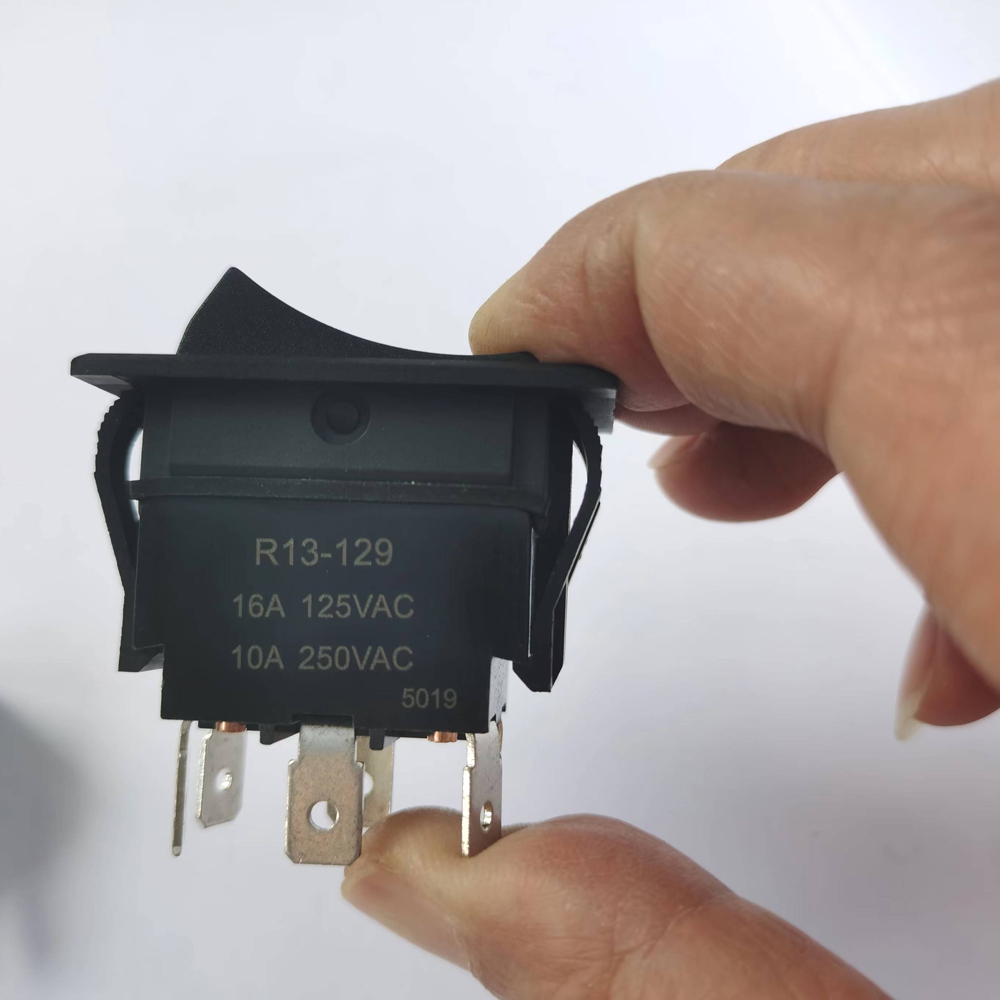 R13-129 4Pin 6Pins 125/250V 16 – обзор и цена Power Tools Electrical